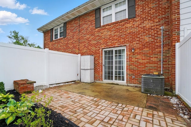 538 S Otterbein Ave Unit 2E, Westerville, OH 43081 - view of patio / terrace with cooling unit