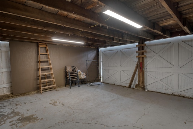 216 N St, Utica, OH 43080 - view of garage