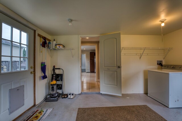 216 N St, Utica, OH 43080 - washroom with washer / dryer