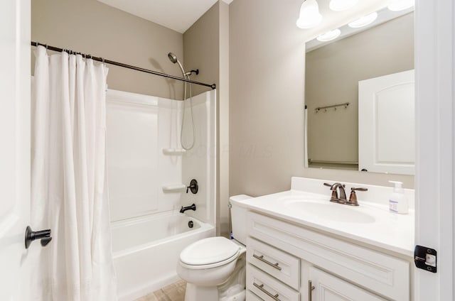 7839 Eastcross Dr, New Albany, OH 43054 - full bath featuring vanity, shower / bath combo with shower curtain, and toilet