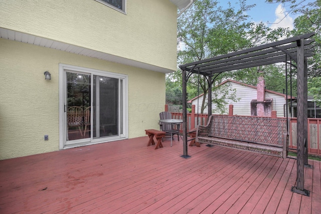 883 Mcnaughten Rd, Columbus, OH 43213 - deck featuring a pergola