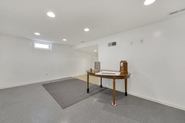 883 Mcnaughten Rd, Columbus, OH 43213 - office area featuring recessed lighting and baseboards