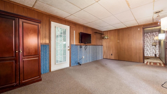 524 Ridgefield Rd, Newark, OH 43055 - unfurnished living room with carpet and wooden walls