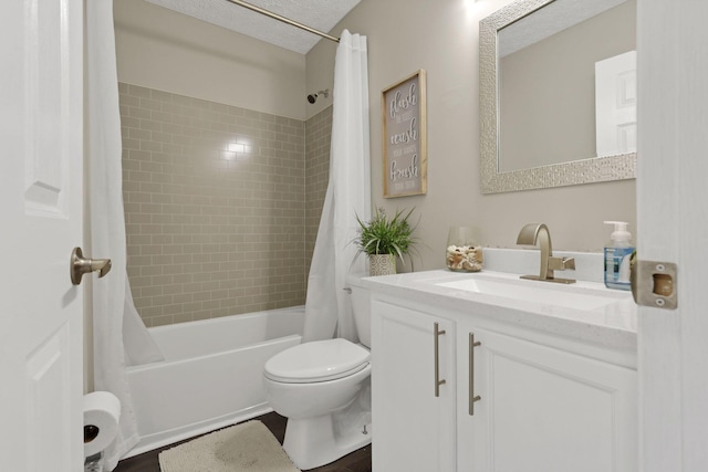 226 Purple Finch Loop, Pataskala, OH 43062 - bathroom with shower / bath combo, vanity, toilet, and a textured ceiling