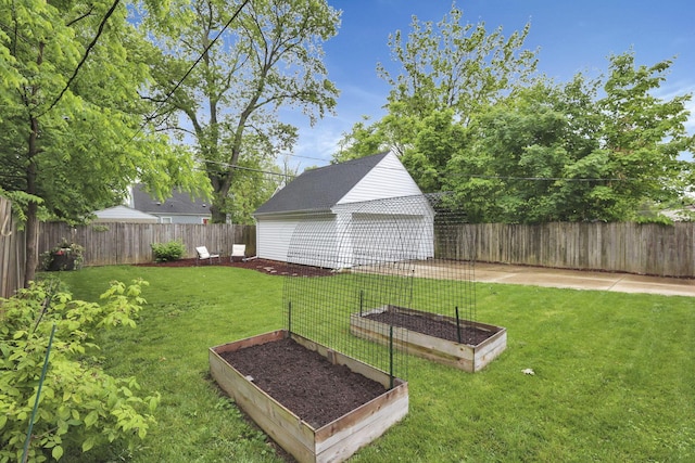 2538 Lexington Ave, Columbus, OH 43211 - view of yard with a vegetable garden