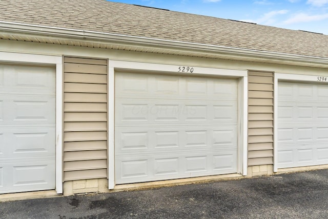 5290 Berthold Pass Dr, Dublin, OH 43016 - view of garage