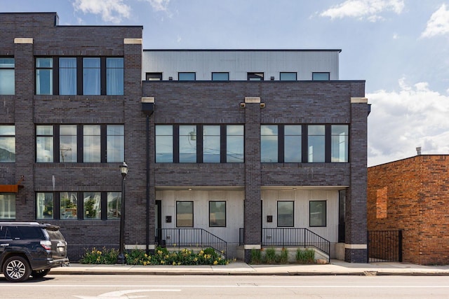 199 E 5th Ave, Columbus, OH 43201 - view of building exterior