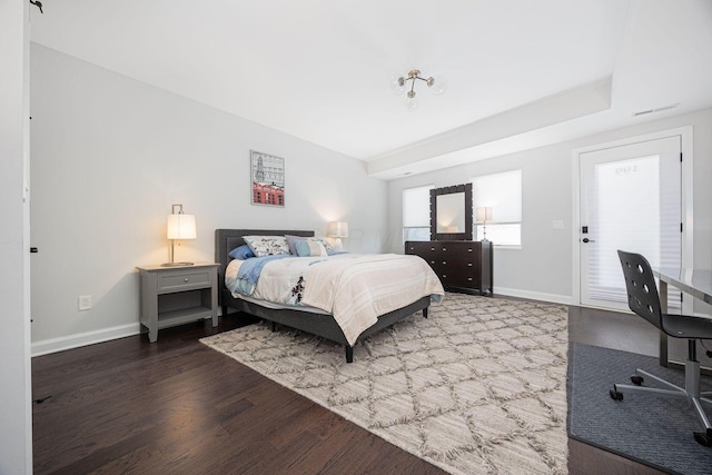 199 E 5th Ave, Columbus, OH 43201 - bedroom with wood finished floors and baseboards
