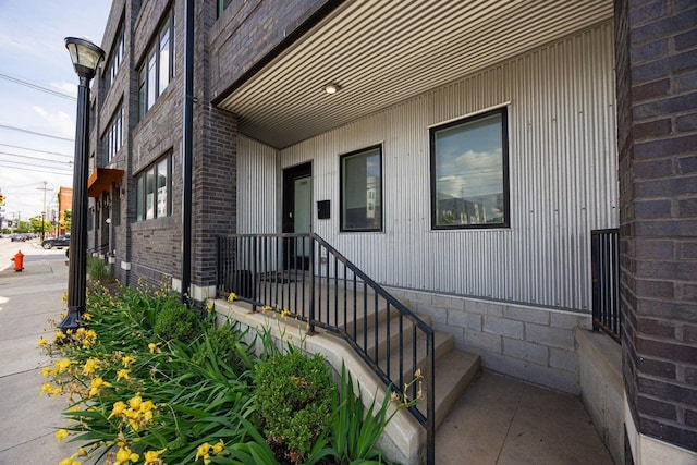 199 E 5th Ave, Columbus, OH 43201 - entrance to property featuring brick siding