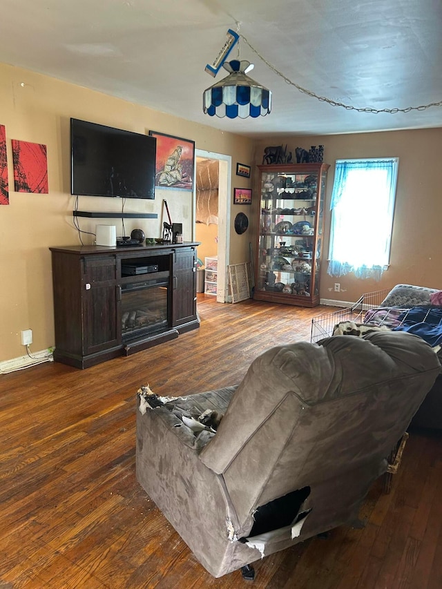 416 Reese Ave, Lancaster, OH 43130 - living room with hardwood / wood-style flooring and baseboards