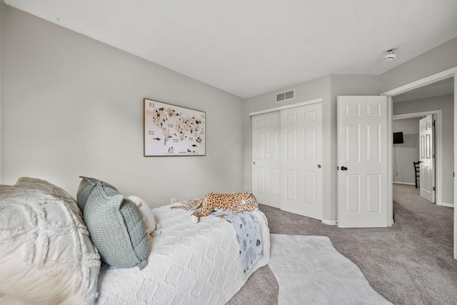 1779 Westwood Dr, Lewis Center, OH 43035 - carpeted bedroom featuring a closet and baseboards