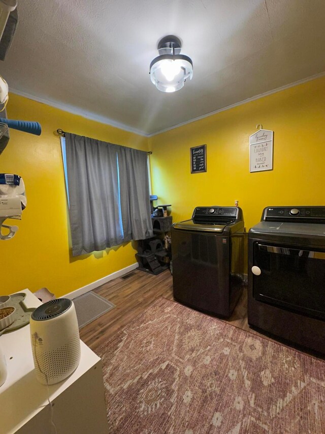 4902 Columbus Sandusky Rd N, Marion, OH 43302 - office space featuring separate washer and dryer, wood finished floors, and ornamental molding