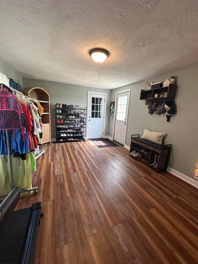 4902 Columbus Sandusky Rd N, Marion, OH 43302 - walk in closet with wood finished floors