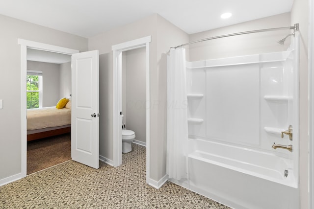 3000 State Route 257, Radnor, OH 43066 - full bath with shower / bath combo, toilet, baseboards, ensuite bathroom, and recessed lighting
