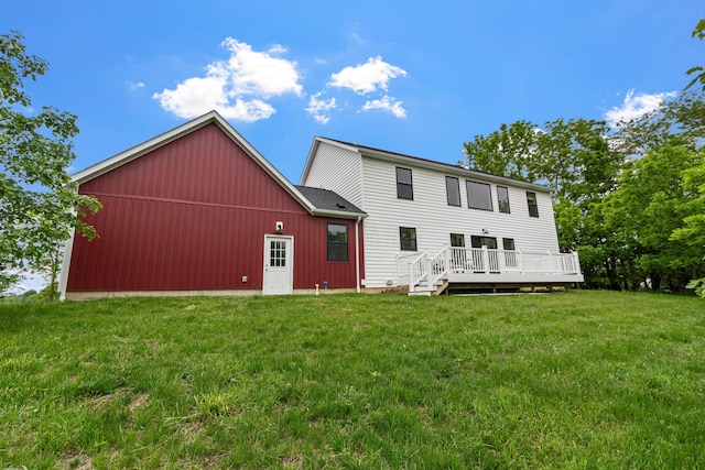 3000 State Route 257, Radnor, OH 43066 - back of property with a yard and a deck