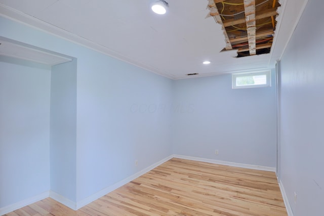 1690 Autumn Dr, Lancaster, OH 43130 - empty room with light wood-style floors, recessed lighting, and baseboards
