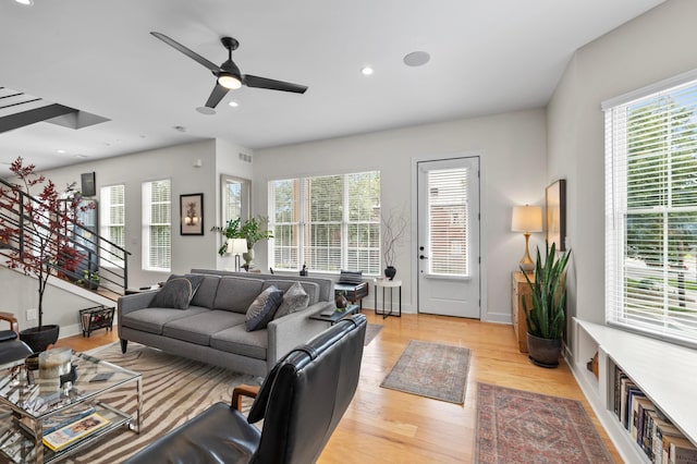 233 S Ohio Ave Unit 11, Columbus, OH 43205 - living area featuring healthy amount of natural light, a ceiling fan, light wood-style floors, recessed lighting, and baseboards