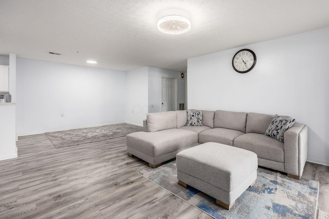 6829 Meadow Creek Dr Unit 103, Columbus, OH 43235 - photo 11