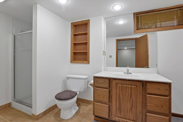 6451 Faircrest Rd, Columbus, OH 43229 - full bath featuring vanity, a stall shower, toilet, baseboards, and recessed lighting