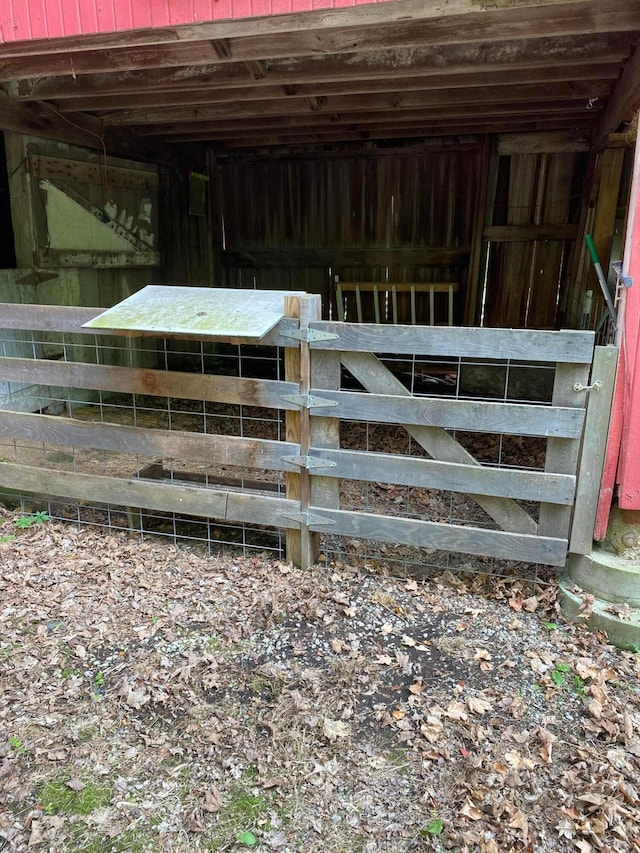 1350 Lancaster Kirkersville Rd NW, Lancaster, OH 43130 - view of horse barn