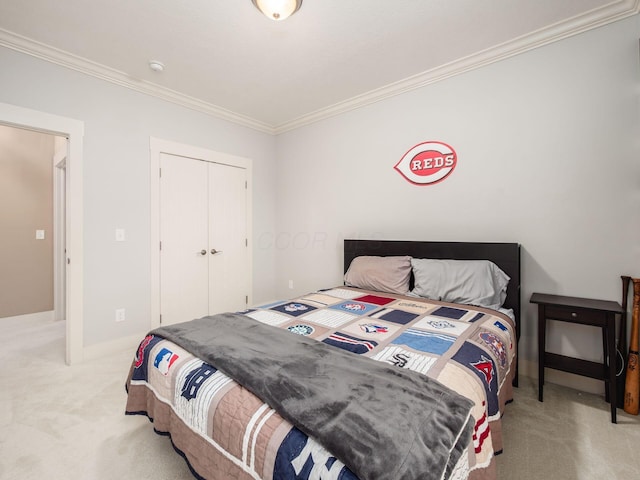 2462 Mccumber Ln, Lewis Center, OH 43035 - carpeted bedroom with ornamental molding and a closet