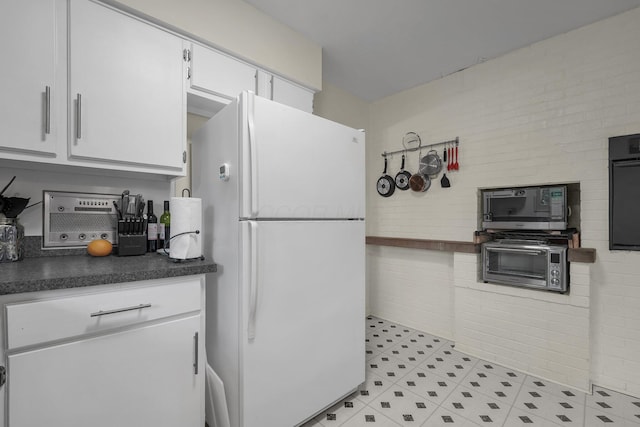 2740 Sonata Dr, Columbus, OH 43209