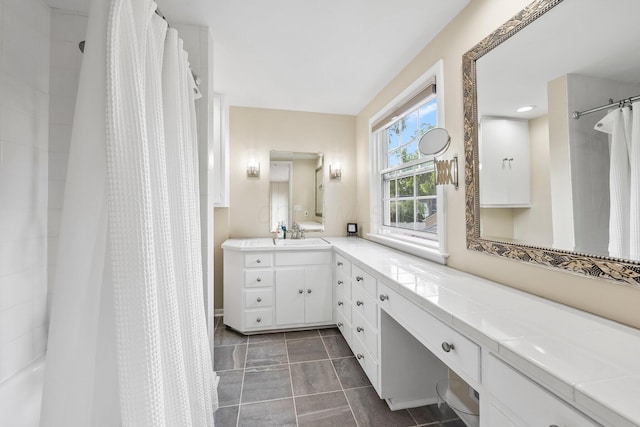 195 S Gould Rd, Columbus, OH 43209 - full bath with vanity and a shower with curtain