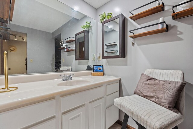 6897 Roundelay Rd N, Reynoldsburg, OH 43068 - bathroom with vanity
