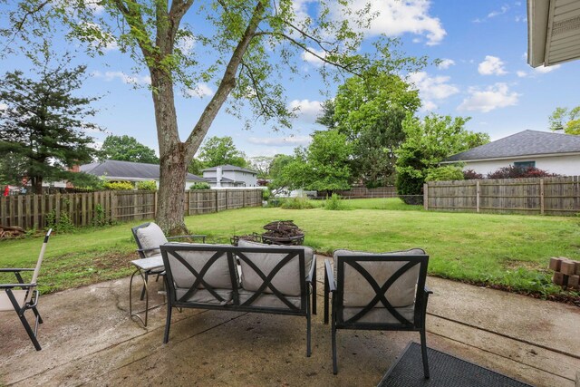6897 Roundelay Rd N, Reynoldsburg, OH 43068 - view of patio / terrace