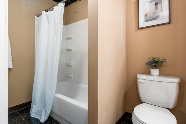 5839 Castleknock Rd, Dublin, OH 43016 - full bathroom featuring toilet, baseboards, and shower / bath combination with curtain