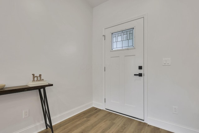 13081 Dogwood Rd NE, Thornville, OH 43076 - entrance foyer with baseboards and wood finished floors