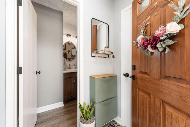 7765 Lantana Ave Unit 164, Blacklick, OH 43004 - hall featuring wood finished floors and baseboards