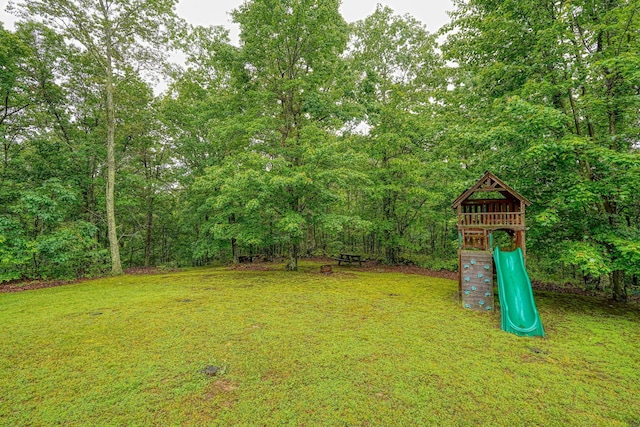 7 Whiskey Run Rd, Chillicothe, OH 45601 - view of green lawn with a playground