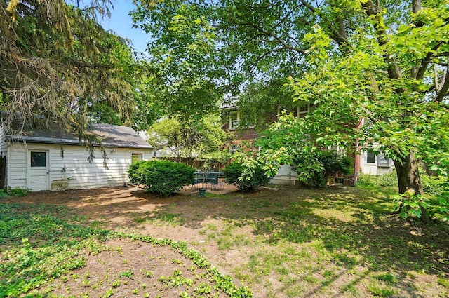 1875 King Ave, Columbus, OH 43212 - view of yard