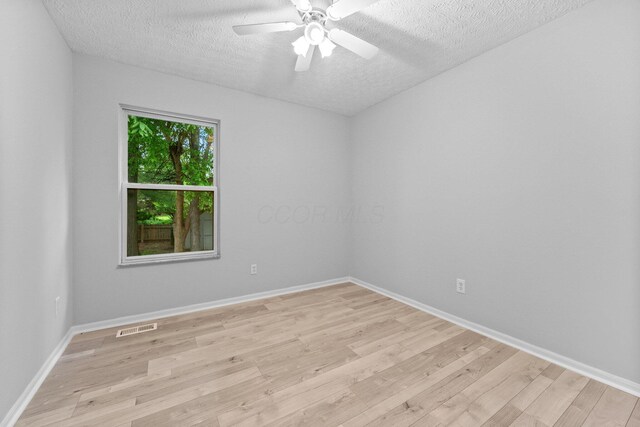 4435 Gaffney Ct, Columbus, OH 43228 - photo 20