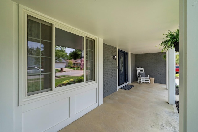 3567 Rochfort Bridge Dr, Columbus, OH 43221 - view of covered porch