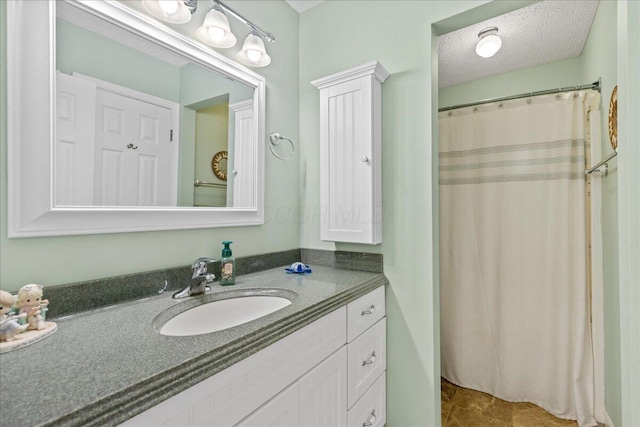 1205 Holton Rd, Grove City, OH 43123 - full bath with vanity, a shower with shower curtain, and a textured ceiling