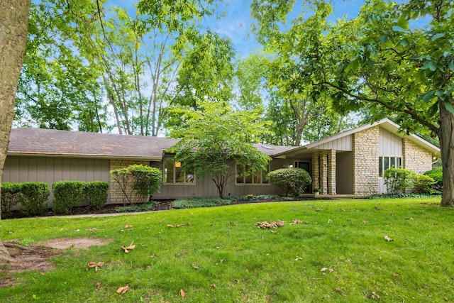 1425 Park Ridge Dr, Columbus, OH 43235 - photo 1