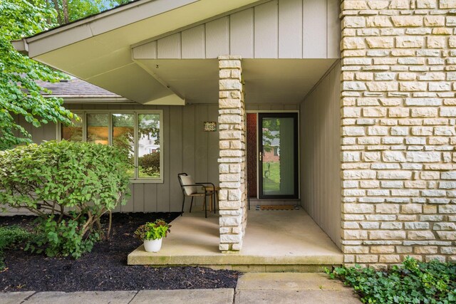 1425 Park Ridge Dr, Columbus, OH 43235 - photo 4