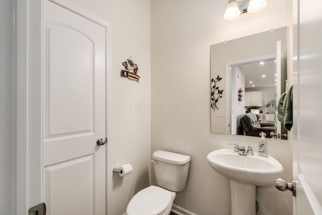 99 Hutchison St, South Bloomfield, OH 43103 - bathroom with toilet
