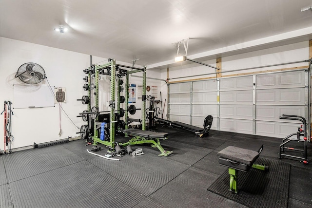 99 Hutchison St, South Bloomfield, OH 43103 - workout room with a garage