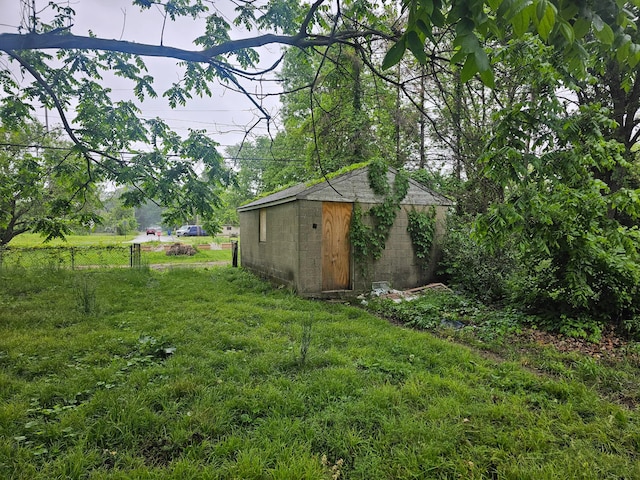 2886 E 6th Ave, Columbus, OH 43219 - view of yard