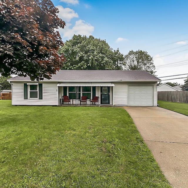 435 Alison Ct, Lancaster, OH 43130 - single story home featuring an attached garage and concrete driveway