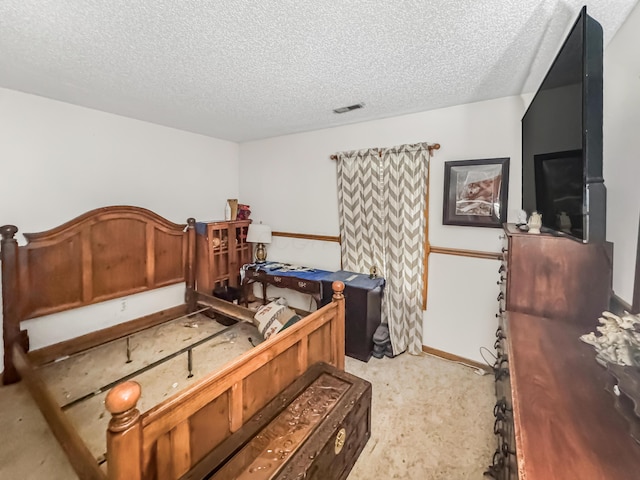 435 Alison Ct, Lancaster, OH 43130 - bedroom featuring a textured ceiling