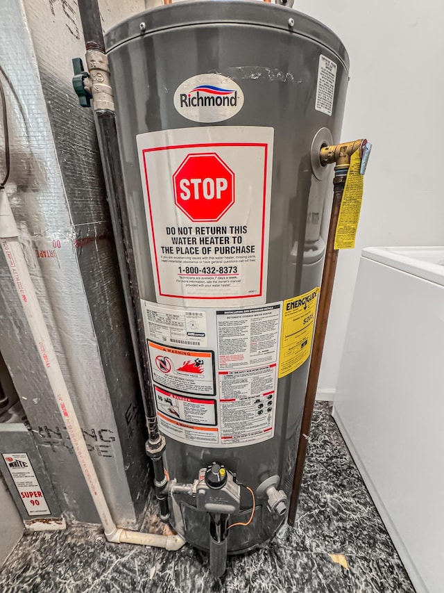435 Alison Ct, Lancaster, OH 43130 - utility room featuring water heater
