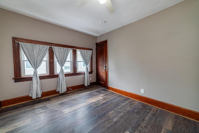 236 Ruth Ave, Mansfield, OH 44907 - unfurnished room with wood finished floors, baseboards, and a ceiling fan