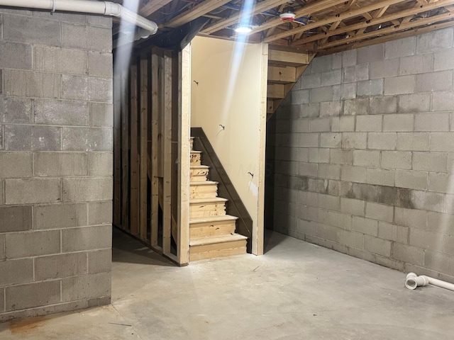 1624 Marlboro Ave, Obetz, OH 43207 - unfinished basement with stairway