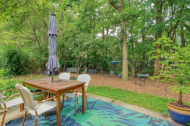 7581-7583 Pickett Ln Unit 83, Columbus, OH 43235 - view of patio featuring outdoor dining area