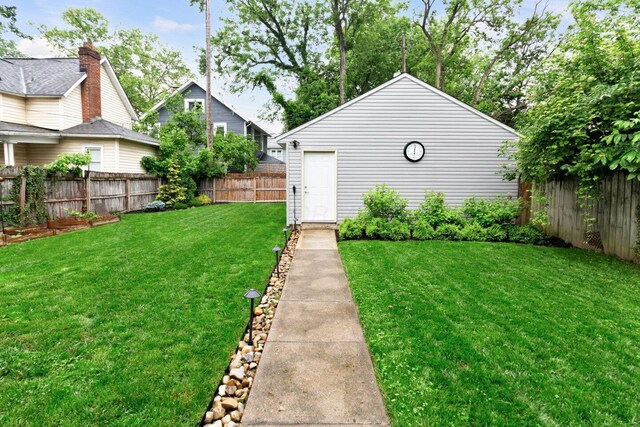 540 Linwood Ave, Columbus, OH 43205 - view of yard