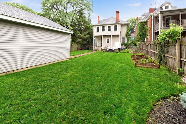 540 Linwood Ave, Columbus, OH 43205 - view of yard with a garden